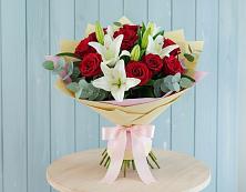 Букет цветов из:  Лилии и Розы #REPLACE_PRED# Кизеле