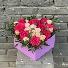 Цветочная композиция из Розы в коробке в Кизеле