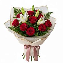 Букет цветов из:  Лилии и Розы в Кизеле