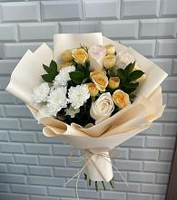 Букет цветов из:  Розы и Хризантемы в Кизеле