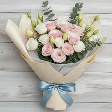 Букет цветов из:  Лизиантусы в Кизеле