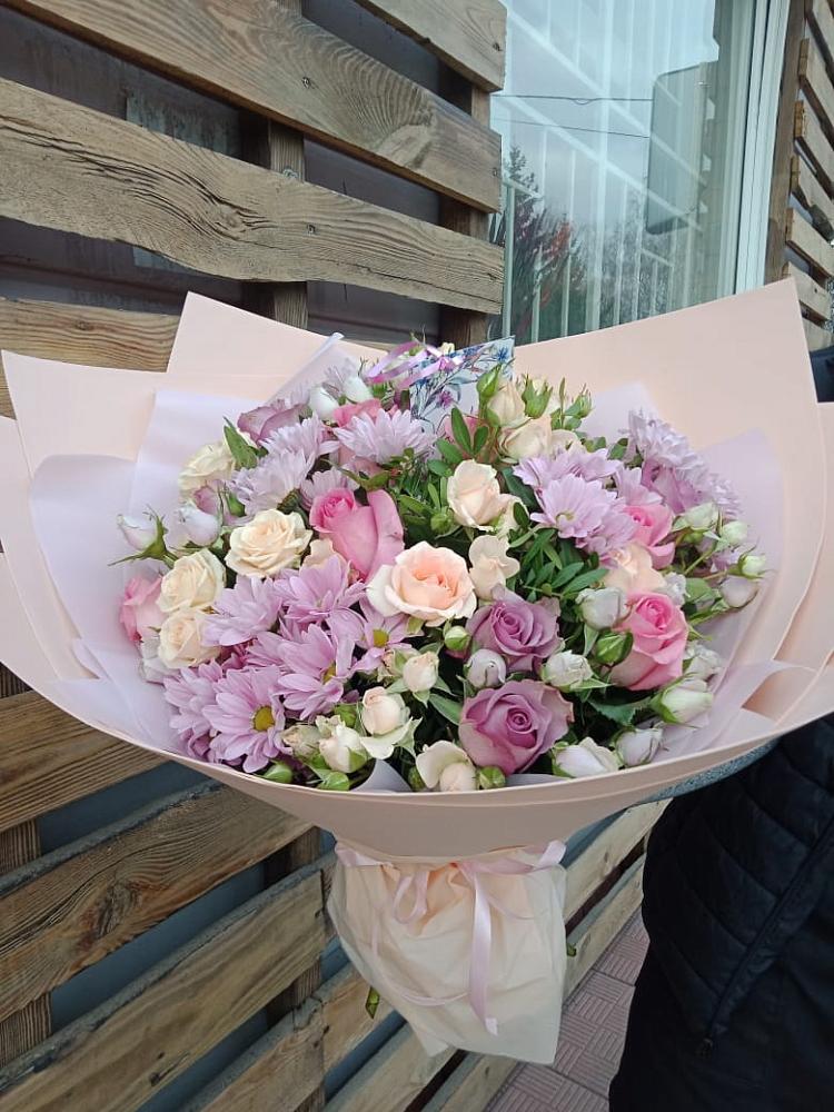 Букет цветов из: Розы и Хризантемы в Кизеле