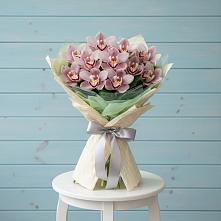 Букет цветов из:  Орхидеи и Розы #REPLACE_PRED# Кизеле