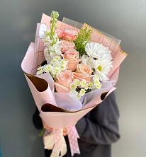 Букет цветов из:  Хризантемы и Розы в Кизеле