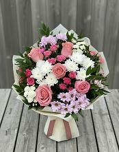 Букет цветов из:  Альстромерии, Гвоздики, Розы и Хризантемы в Кизеле