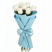 Букет 7 белых роз Проуд в Кизеле