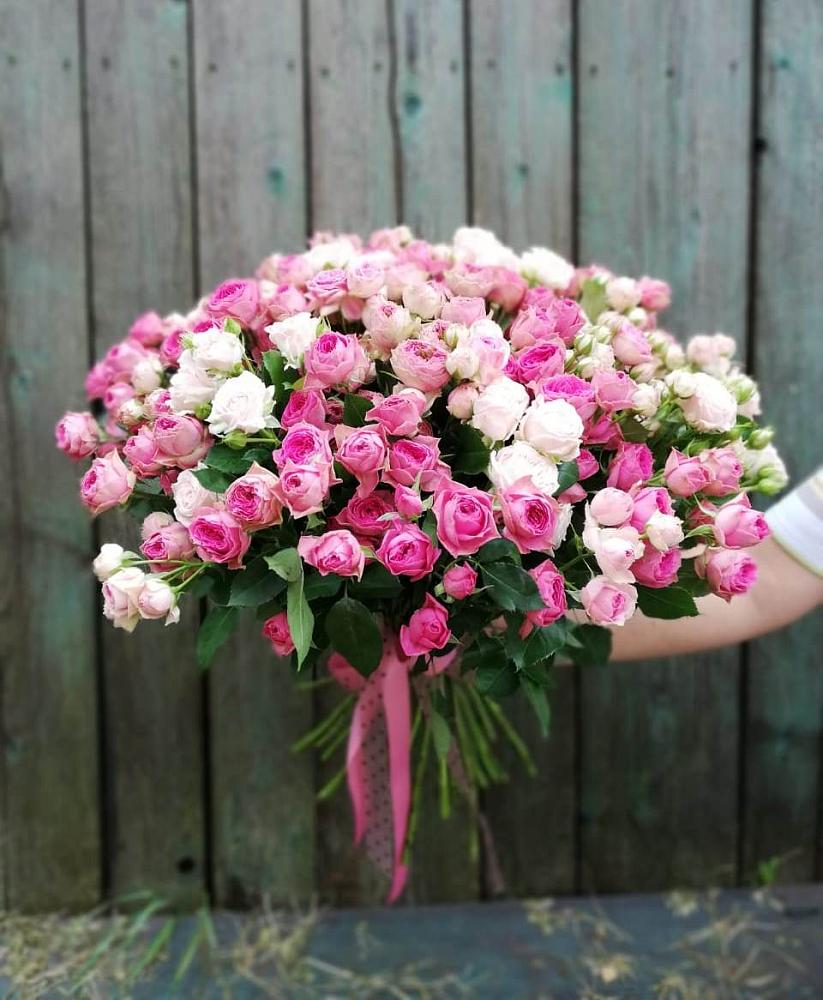 Букет Розовые кустовые розы Натали и Лав Лидия в Кизеле