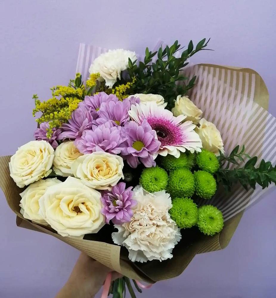 Букет цветов из: Хризантемы, Розы, Гвоздики и Герберы в Кизеле