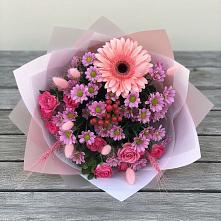 Букет цветов из:  Розы, Герберы и Хризантемы в Кизеле