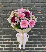 Букет цветов из:  Герберы и Хризантемы в Кизеле
